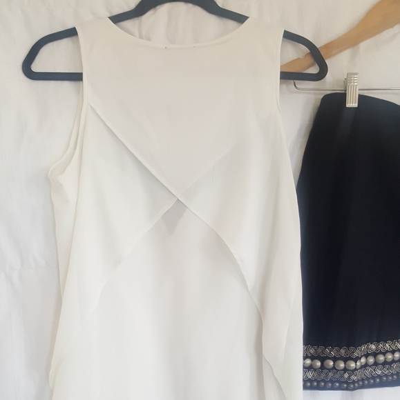 Jessica Simpson Two piece Top and Skirt.  Sz M - Picture 8 of 8